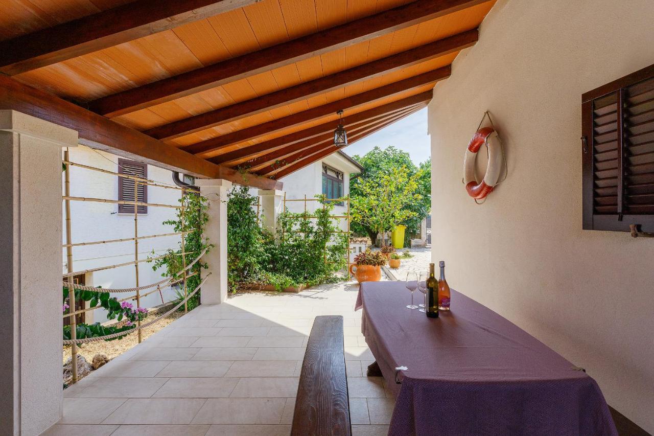 Stylish Flats With Two Bedrooms In Premantura Exteriér fotografie