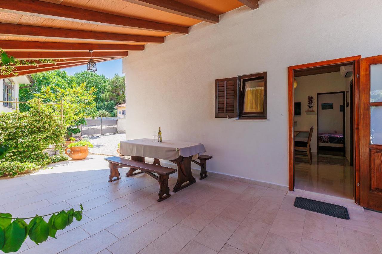 Stylish Flats With Two Bedrooms In Premantura Exteriér fotografie